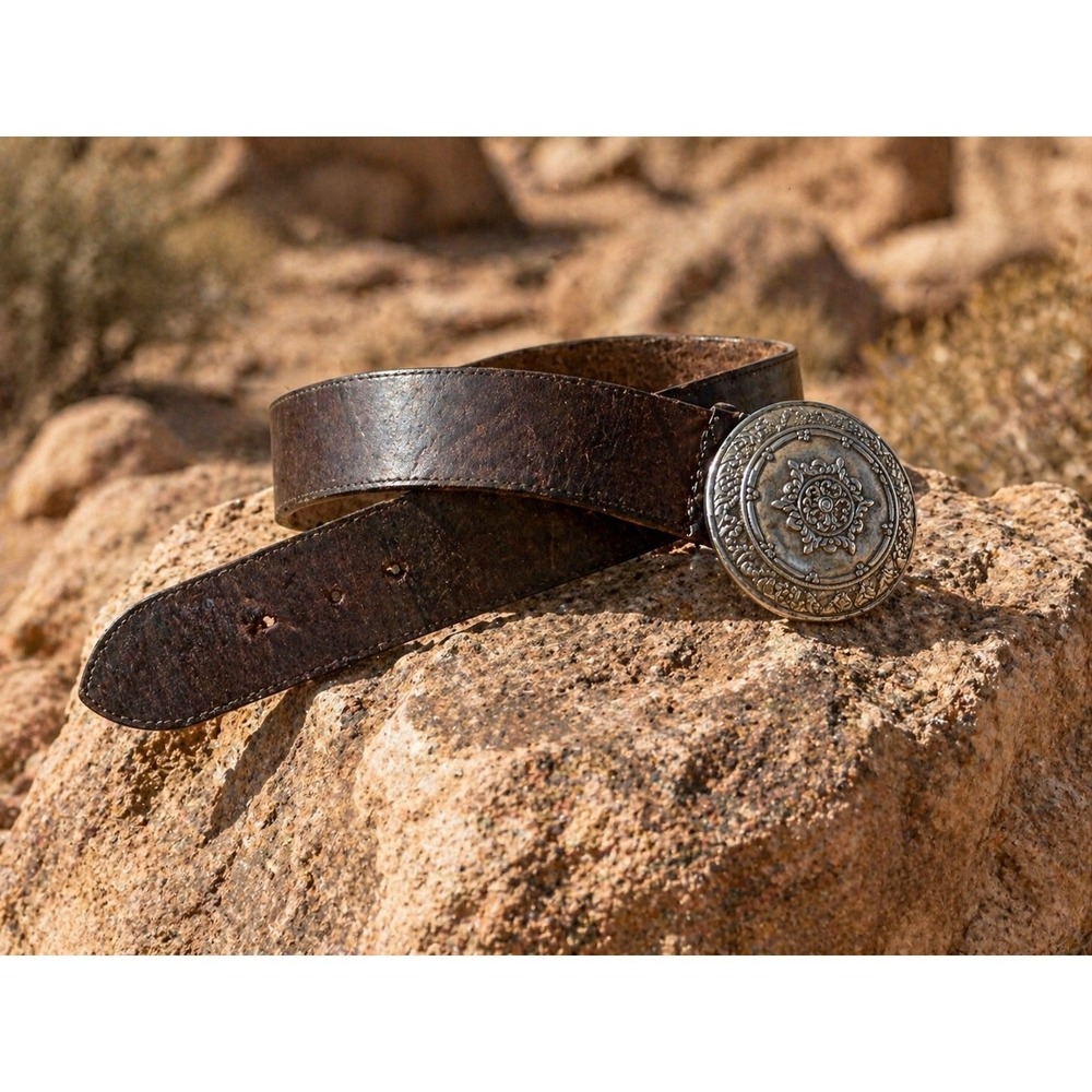 Vintage Western‎ Leather Belt 1993 Engraved Silver Concho Buckle Boho Cowgirl